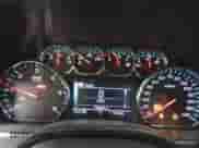 2018 Chevrolet Silverado 1500 LTZ z VIN 3GCUKSEC8JG592951, wystawiony jako IAAI lot #43465449 z przebiegiem 75 444 mil mil oraz . Historia ofert i sprzedaży dostępna na DreamBid. Obrazek 7.