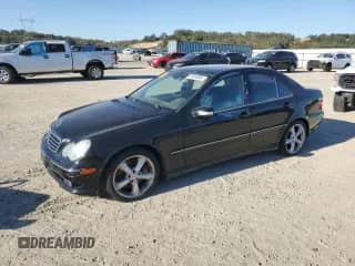 2005 Mercedes-Benz C 230 Kompressor с VIN WDBRF40J05F715420, выставлен на аукционе Copart как лот 69414935 с пробегом 160 807 миль миль и Списание • Salvage title. История ставок и продаж доступна на DreamBid. Изображение 1.