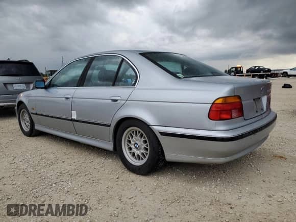 1998 BMW 5 Series 528i с VIN WBADD5326WBV56081, выставлен на аукционе Copart как лот 73791134 с пробегом 146 776 миль миль и На запчасти • Non repairable. История ставок и продаж доступна на DreamBid. Изображение 2.