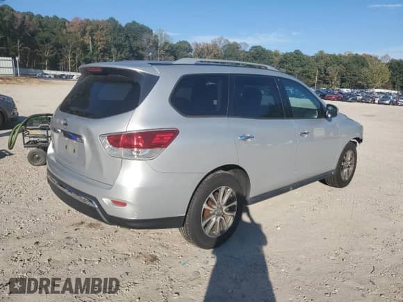 2016 Nissan Pathfinder S z VIN 5N1AR2MN3GC605081, wystawiony jako Copart lot #87269585 z przebiegiem 150 321 mil mil oraz Szkoda całkowita • Salvage title. Historia ofert i sprzedaży dostępna na DreamBid. Obrazek 3.