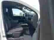 2019 Chevrolet Silverado 1500 RST z VIN 1GCRWDED9KZ376509, wystawiony jako IAAI lot #42211437 z przebiegiem 87 327 mil mil oraz . Historia ofert i sprzedaży dostępna na DreamBid. Obrazek 5.