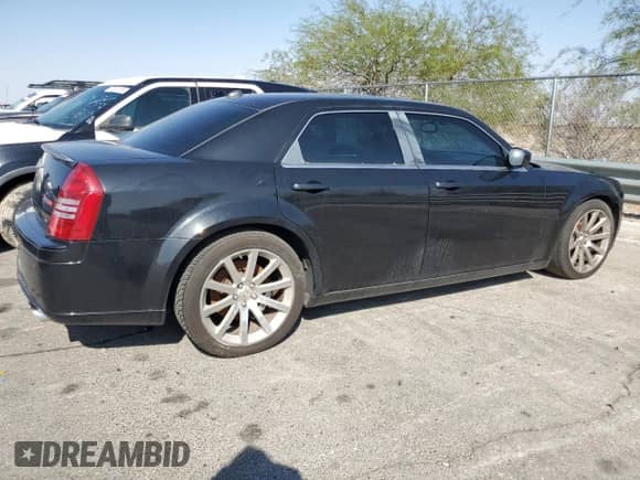 2006 Chrysler 300 C SRT-8 с VIN 2C3LA73W56H102728, выставлен на аукционе Copart как лот 63040605 с пробегом 145 411 миль миль и Чистый • Clean title. История ставок и продаж доступна на DreamBid. Изображение 3.