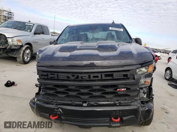 2024 Chevrolet Silverado 1500 Custom Trail Boss z VIN 3GCPDCEK8RG398601, wystawiony jako Copart lot #88468505 z przebiegiem 933 mil mil oraz Szkoda całkowita • Salvage title. Historia ofert i sprzedaży dostępna na DreamBid. Obrazek 5.