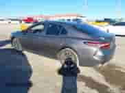 2019 Toyota Camry SE z VIN 4T1B11HK9KU259594, wystawiony jako IAAI lot #43482552 z przebiegiem 112 600 mil mil oraz . Historia ofert i sprzedaży dostępna na DreamBid. Obrazek 3.