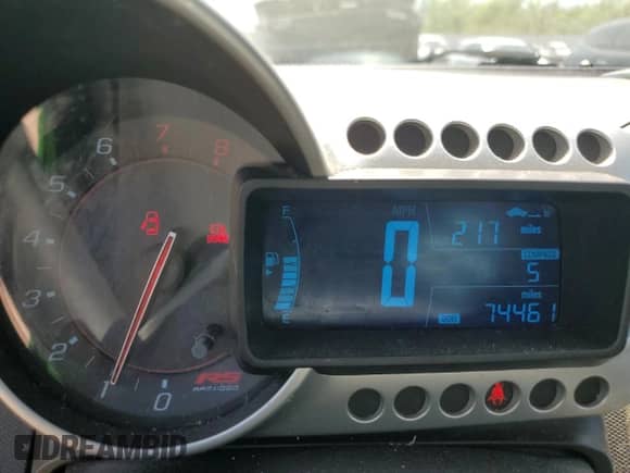 2015 Chevrolet Sonic RS с VIN 1G1JH6SB8F4109864, выставлен на аукционе Copart как лот 52818655 с пробегом 74 461 миль миль и Списание • Salvage title. История ставок и продаж доступна на DreamBid. Изображение 9.