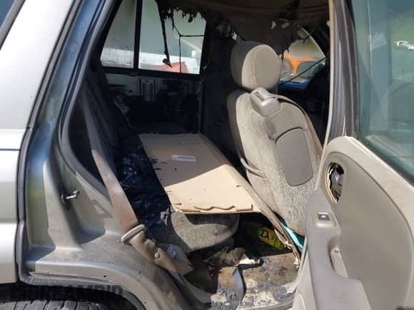 2002 Chevrolet TrailBlazer LT with VIN 1GNDT13S422478402, listed as a IAAI auction lot 42705138 with Not provided miles and . Bid and sale history available at DreamBid. Image 8.