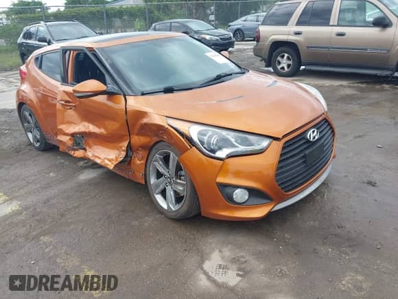 2013 Hyundai Veloster Turbo с VIN KMHTC6AE8DU176225, выставлен на аукционе IAAI как лот 42266436 с пробегом 141 308 миль миль и . История ставок и продаж доступна на DreamBid. Изображение 1.