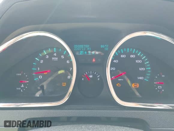 2011 Chevrolet Traverse 2LT z VIN 1GNKVJED0BJ294628, wystawiony jako IAAI lot #42741069 z przebiegiem 220 712 mil mil oraz . Historia ofert i sprzedaży dostępna na DreamBid. Obrazek 7.