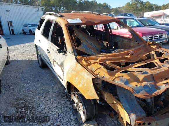 2008 Saturn Outlook XE with VIN 5GZER13758J256195, listed as a IAAI auction lot 41216587 with Not provided miles and . Bid and sale history available at DreamBid. Image 11.
