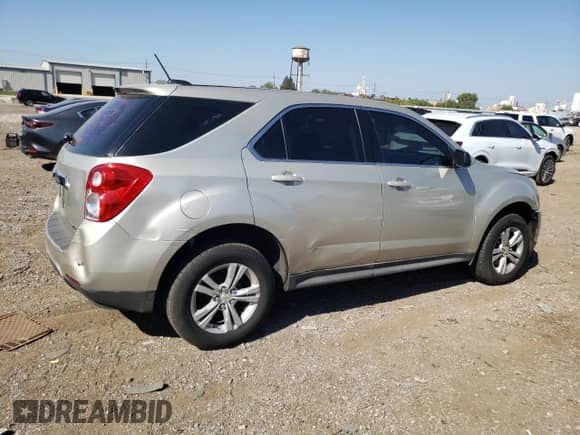 2015 Chevrolet Equinox LS z VIN 2GNALAEK8F1112495, wystawiony jako Copart lot #83957495 z przebiegiem 136 182 mil mil oraz Szkoda całkowita • Salvage title. Historia ofert i sprzedaży dostępna na DreamBid. Obrazek 3.