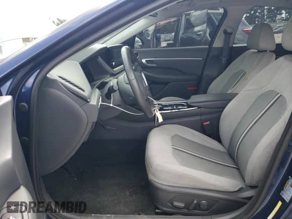 2021 Hyundai Sonata SEL с VIN 5NPEF4JA7MH090422, выставлен на аукционе Copart как лот 81138465 с пробегом Не указан миль и Списание • Salvage title. История ставок и продаж доступна на DreamBid. Изображение 7.