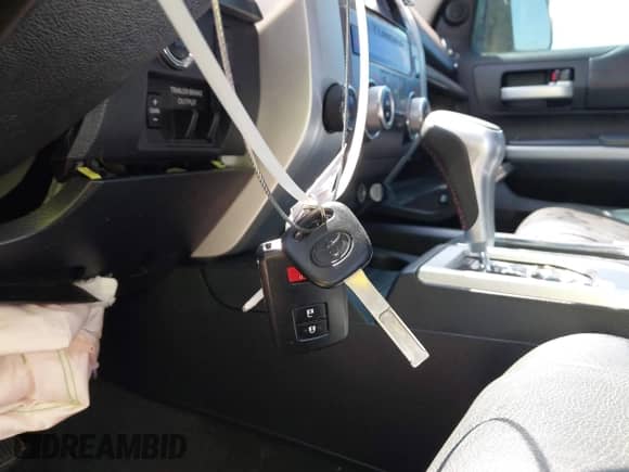 2020 Toyota Tundra SR5 with VIN 5TFDY5F14LX892112, listed as a IAAI auction lot 43150965 with 131,222 mi miles and . Bid and sale history available at DreamBid. Image 11.