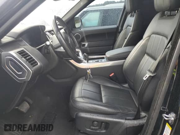 2018 Land Rover Range Rover Sport SE with VIN SALWG2RV3JA699984, listed as a Copart auction lot 84186285 with 44,844 mi miles and Clean title. Bid and sale history available at DreamBid. Image 7.