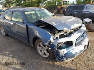 2007 Dodge Charger with VIN 2B3KA43G77H831959, listed as a IAAI auction lot 43303812 with 202,572 mi miles and . Bid and sale history available at DreamBid. Image 1.