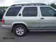 2004 Nissan Pathfinder SE with VIN JN8DR09XX4W806281, listed as a IAAI auction lot 42411982 with 259,921 mi miles and . Bid and sale history available at DreamBid. Image 14.