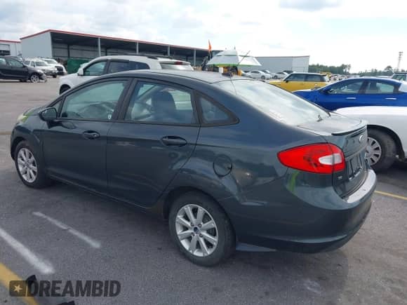 2011 Ford Fiesta SE z VIN 3FADP4BJ9BM115583, wystawiony jako IAAI lot #43026815 z przebiegiem 177 592 mil mil oraz . Historia ofert i sprzedaży dostępna na DreamBid. Obrazek 3.