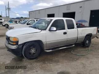 1999 GMC Sierra 1500 SLE с VIN 2GTEC19T7X1523238, выставлен на аукционе Copart как лот 52725825 с пробегом 259 925 миль миль и Списание • Salvage title. История ставок и продаж доступна на DreamBid. Изображение 1.