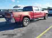2007 Toyota Tacoma PreRunner z VIN 5TEKU72NX7Z376472, wystawiony jako IAAI lot #43534946 z przebiegiem 313 576 mil mil oraz . Historia ofert i sprzedaży dostępna na DreamBid. Obrazek 4.