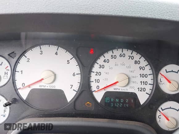 2006 Dodge 1500 SLT с VIN 1D7HA18N86S548157, выставлен на аукционе IAAI как лот 42821504 с пробегом 312 214 миль миль и . История ставок и продаж доступна на DreamBid. Изображение 7.