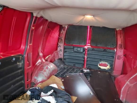 2003 Chevrolet Express Cargo с VIN 1GCHG35U331112382, выставлен на аукционе IAAI как лот 41490838 с пробегом 435 921 миль миль и . История ставок и продаж доступна на DreamBid. Изображение 8.