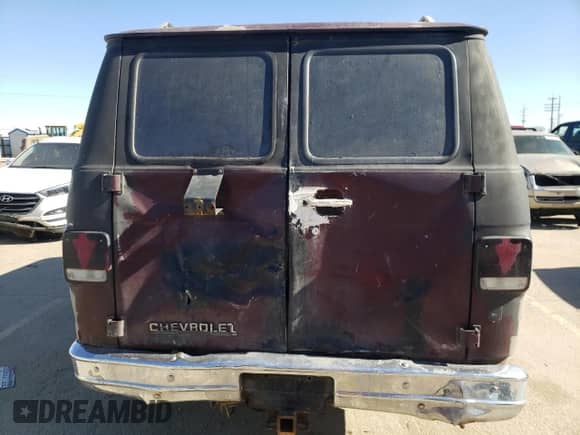 1989 Chevrolet Chevy Van с VIN 1GBEG25K4K7168245, выставлен на аукционе Copart как лот 60162924 с пробегом 22 708 миль миль и Списание • Salvage title. История ставок и продаж доступна на DreamBid. Изображение 6.