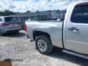 2012 Chevrolet Silverado 1500 LS z VIN 3GCPCREA4CG229602, wystawiony jako IAAI lot #42818433 z przebiegiem 294 243 mil mil oraz . Historia ofert i sprzedaży dostępna na DreamBid. Obrazek 21.