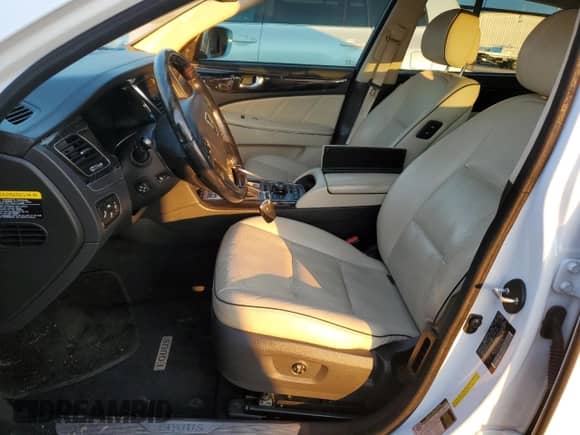 2016 Hyundai Equus Signature с VIN KMHGH4JH1GU106362, выставлен на аукционе Copart как лот 77890444 с пробегом 157 745 миль миль и Списание • Salvage title. История ставок и продаж доступна на DreamBid. Изображение 7.