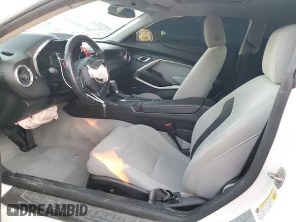 2017 Chevrolet Camaro 1LT с VIN 1G1FB1RS9H0128966, выставлен на аукционе Copart как лот 67570915 с пробегом 88 405 миль миль и Списание • Salvage title. История ставок и продаж доступна на DreamBid. Изображение 7.