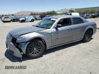 2006 Chrysler 300 with VIN 2C3KA43R86H169845, listed as a Copart auction lot 61271765 with 183,366 mi miles and Salvage title. Bid and sale history available at DreamBid. Image 1.