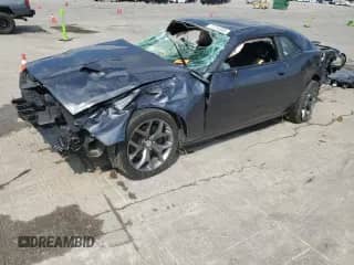 2016 Dodge Challenger SXT с VIN 2C3CDZAG0GH330135, выставлен на аукционе Copart как лот 71716305 с пробегом 76 591 миль миль и На запчасти • Non repairable. История ставок и продаж доступна на DreamBid. Изображение 1.