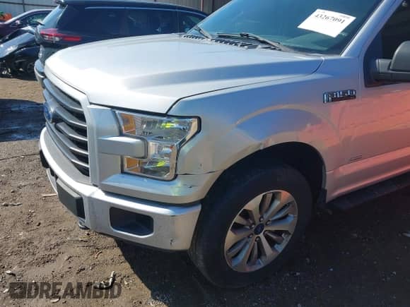 2017 Ford F-150 Lariat with VIN 1FTEW1EP2HKD70527, listed as a IAAI auction lot 43267091 with 139,409 mi miles and . Bid and sale history available at DreamBid. Image 6.
