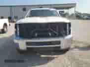 2016 Chevrolet Silverado 2500HD Work Truck z VIN 1GC1KUE87GF244613, wystawiony jako Copart lot #59855035 z przebiegiem 215 301 mil mil oraz Czysty tytuł • Clean title. Historia ofert i sprzedaży dostępna na DreamBid. Obrazek 5.