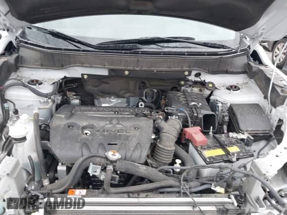 2023 Mitsubishi Outlander ES z VIN JA4ARUAU9PU014995, wystawiony jako IAAI lot #41550250 z przebiegiem 34 388 mil mil oraz . Historia ofert i sprzedaży dostępna na DreamBid. Obrazek 10.