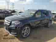 2017 Mercedes-Benz GLS 550 z VIN 4JGDF7DE9HA946923, wystawiony jako Copart lot #82402825 z przebiegiem 54 208 mil mil oraz Szkoda całkowita • Salvage title. Historia ofert i sprzedaży dostępna na DreamBid. Obrazek 1.