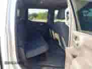 2020 Chevrolet Silverado 1500 Custom z VIN 3GCPWBEH7LG202518, wystawiony jako IAAI lot #43323804 z przebiegiem 144 041 mil mil oraz . Historia ofert i sprzedaży dostępna na DreamBid. Obrazek 8.