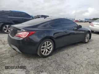 2013 Hyundai Genesis Coupe 2.0T с VIN KMHHT6KD5DU090124, выставлен на аукционе Copart как лот 79332544 с пробегом 108 105 миль миль и Чистый • Clean title. История ставок и продаж доступна на DreamBid. Изображение 3.