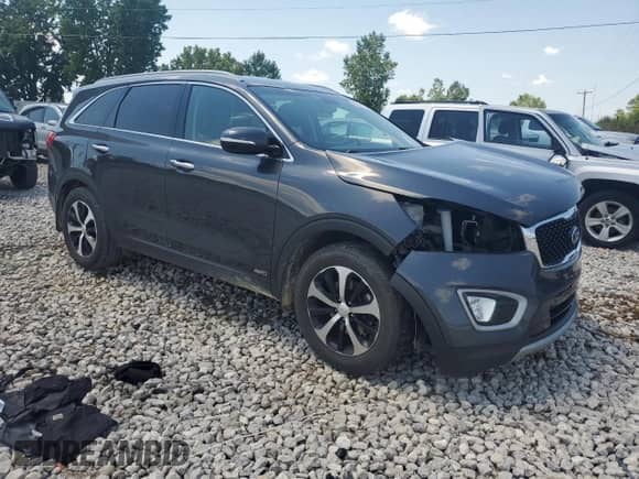 2018 Kia Sorento EX with VIN 5XYPHDA1XJG354979, listed as a Copart auction lot 62691784 with 98,671 mi miles and Clean title. Bid and sale history available at DreamBid. Image 4.