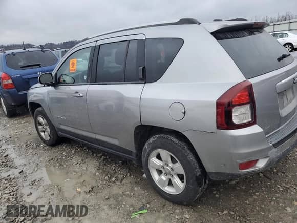 2017 Jeep Compass Latitude with VIN 1C4NJCEA9HD116419, listed as a Copart auction lot 86651594 with 140,373 mi miles and Salvage title. Bid and sale history available at DreamBid. Image 2.