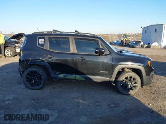 2017 Jeep Renegade Altitude с VIN ZACCJBBB3HPF58595, выставлен на аукционе IAAI как лот 41748079 с пробегом 65 112 миль миль и . История ставок и продаж доступна на DreamBid. Изображение 14.