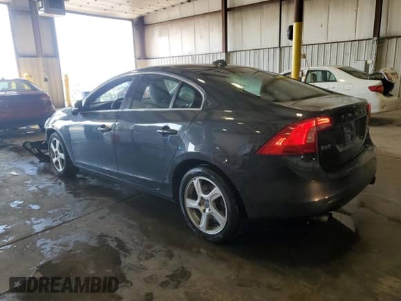 2013 Volvo S60 T5 с VIN YV1612FH0D2186420, выставлен на аукционе Copart как лот 80448915 с пробегом 119 615 миль миль и Списание • Salvage title. История ставок и продаж доступна на DreamBid. Изображение 2.