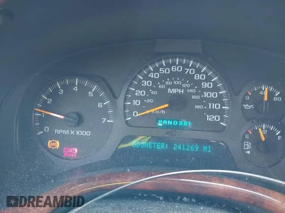 2002 Chevrolet TrailBlazer LTZ z VIN 1GNDT13S122298004, wystawiony jako IAAI lot #40978295 z przebiegiem 241 269 mil mil oraz . Historia ofert i sprzedaży dostępna na DreamBid. Obrazek 6.