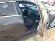 2016 Chevrolet Malibu LT z VIN 1G1ZE5ST5GF359549, wystawiony jako IAAI lot #43238312 z przebiegiem 115 671 mil mil oraz . Historia ofert i sprzedaży dostępna na DreamBid. Obrazek 5.