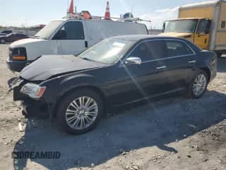 2014 Chrysler 300 C с VIN 2C3CCAKG8EH120530, выставлен на аукционе Copart как лот 70986865 с пробегом 136 519 миль миль и Списание • Salvage title. История ставок и продаж доступна на DreamBid. Изображение 1.