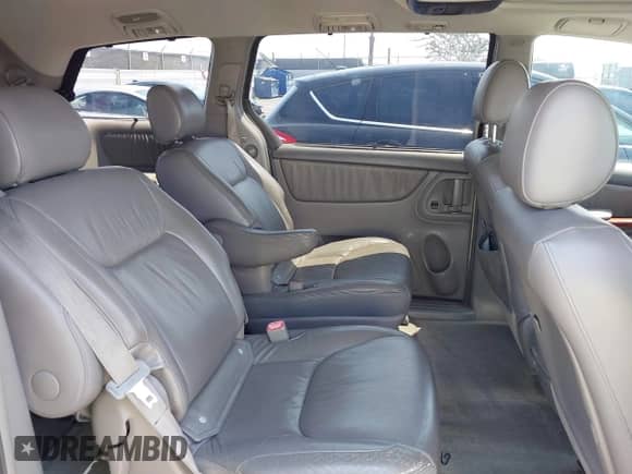 2005 Toyota Sienna XLE Limited with VIN 5TDZA22CX5S372375, listed as a IAAI auction lot 42990151 with 118,864 mi miles and . Bid and sale history available at DreamBid. Image 8.