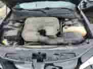 2018 Chrysler 300 Limited z VIN 2C3CCAKG6JH256357, wystawiony jako Copart lot #66381525 z przebiegiem 97 510 mil mil oraz Szkoda całkowita • Salvage title. Historia ofert i sprzedaży dostępna na DreamBid. Obrazek 11.