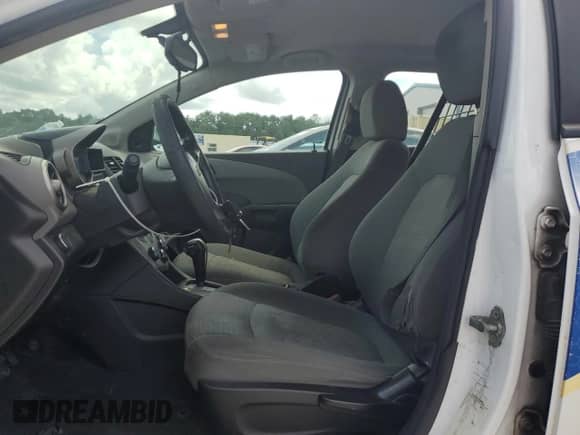 2014 Chevrolet Sonic LS с VIN 1G1JA6SH8E4184782, выставлен на аукционе Copart как лот 68119015 с пробегом 140 994 миль миль и Чистый • Clean title. История ставок и продаж доступна на DreamBid. Изображение 7.