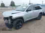 2024 Jeep Grand Cherokee Altitude X с VIN 1C4RJHAG4RC212202, выставлен на аукционе IAAI как лот 42302944 с пробегом 10 604 миль миль и . История ставок и продаж доступна на DreamBid. Изображение 17.