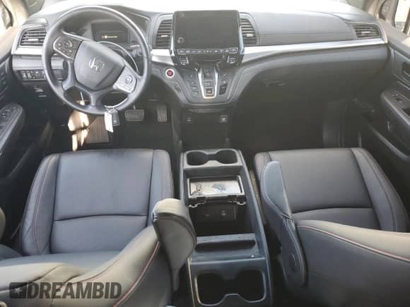 2024 Honda Odyssey Sport z VIN 5FNRL6H79RB007501, wystawiony jako Copart lot #89606735 z przebiegiem 61 162 mil mil oraz Szkoda całkowita • Salvage title. Historia ofert i sprzedaży dostępna na DreamBid. Obrazek 8.