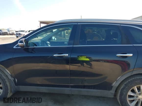 2016 Kia Sorento LX with VIN 5XYPG4A38GG119736, listed as a IAAI auction lot 42859686 with 111,239 mi miles and . Bid and sale history available at DreamBid. Image 14.