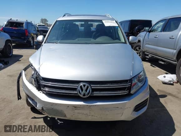 2017 Volkswagen Tiguan Wolfsburg Edition с VIN WVGRV7AX6HK008936, выставлен на аукционе IAAI как лот 42666910 с пробегом 101 775 миль миль и . История ставок и продаж доступна на DreamBid. Изображение 12.